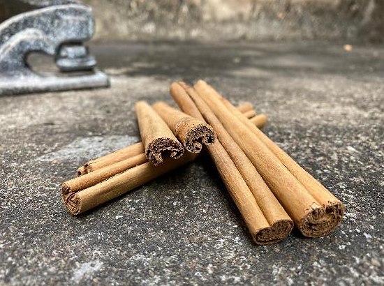 Ceylon cinnamon quills, grade C5