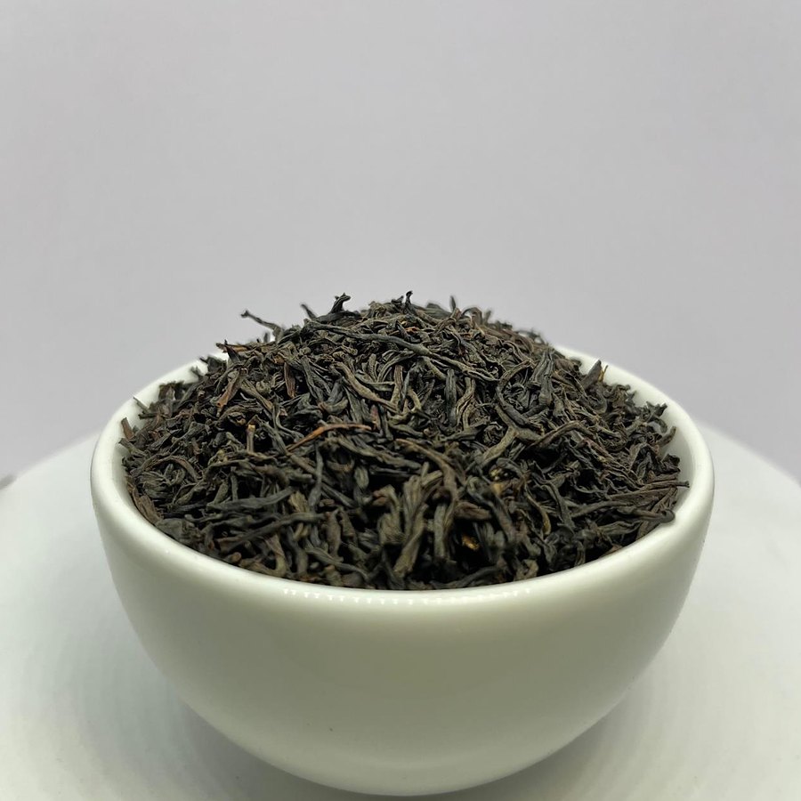 Bowl of Pure Ceylon Flowery Broken Orange Pekoe One black tea (STD 667)